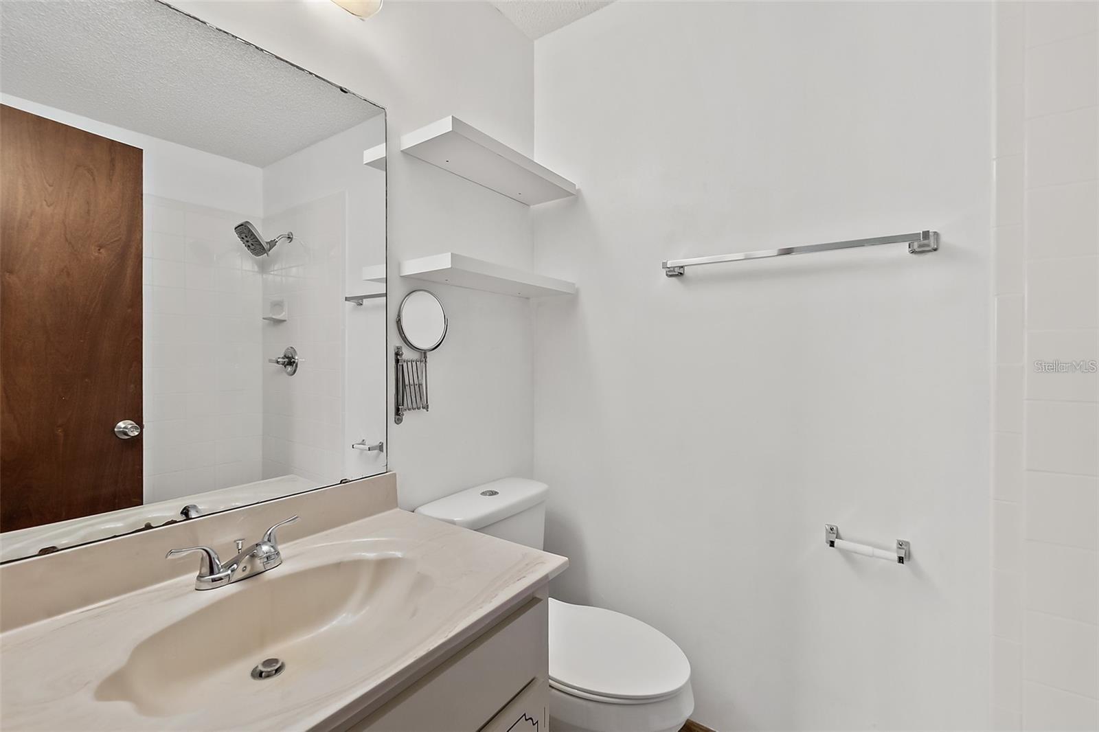 Image 26 of 39 For 1736 Central Avenue