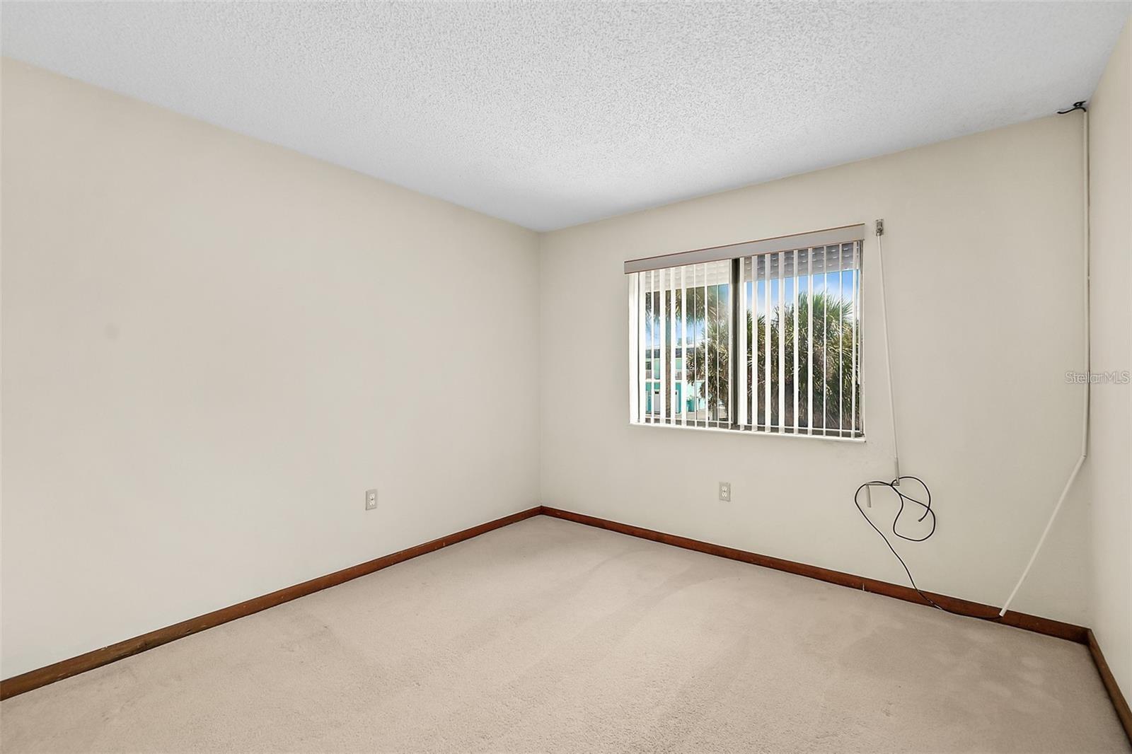 Image 28 of 39 For 1736 Central Avenue