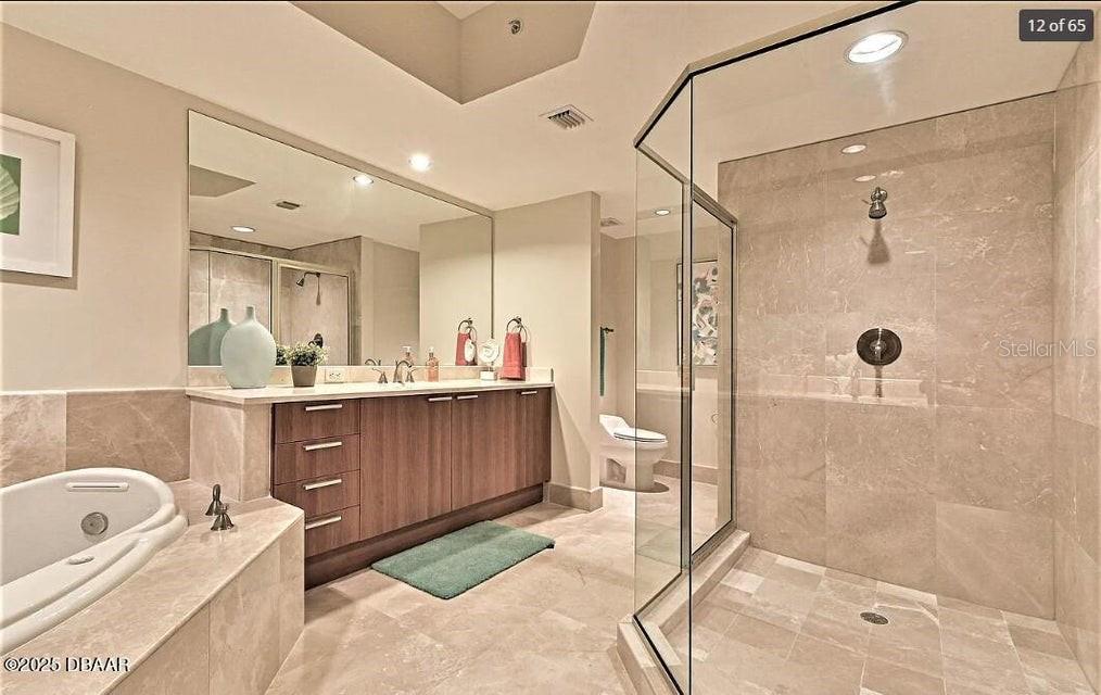 Image 12 of 34 For 231 Riverside Drive 2206