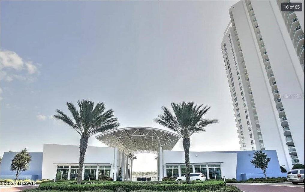 Image 16 of 34 For 231 Riverside Drive 2206