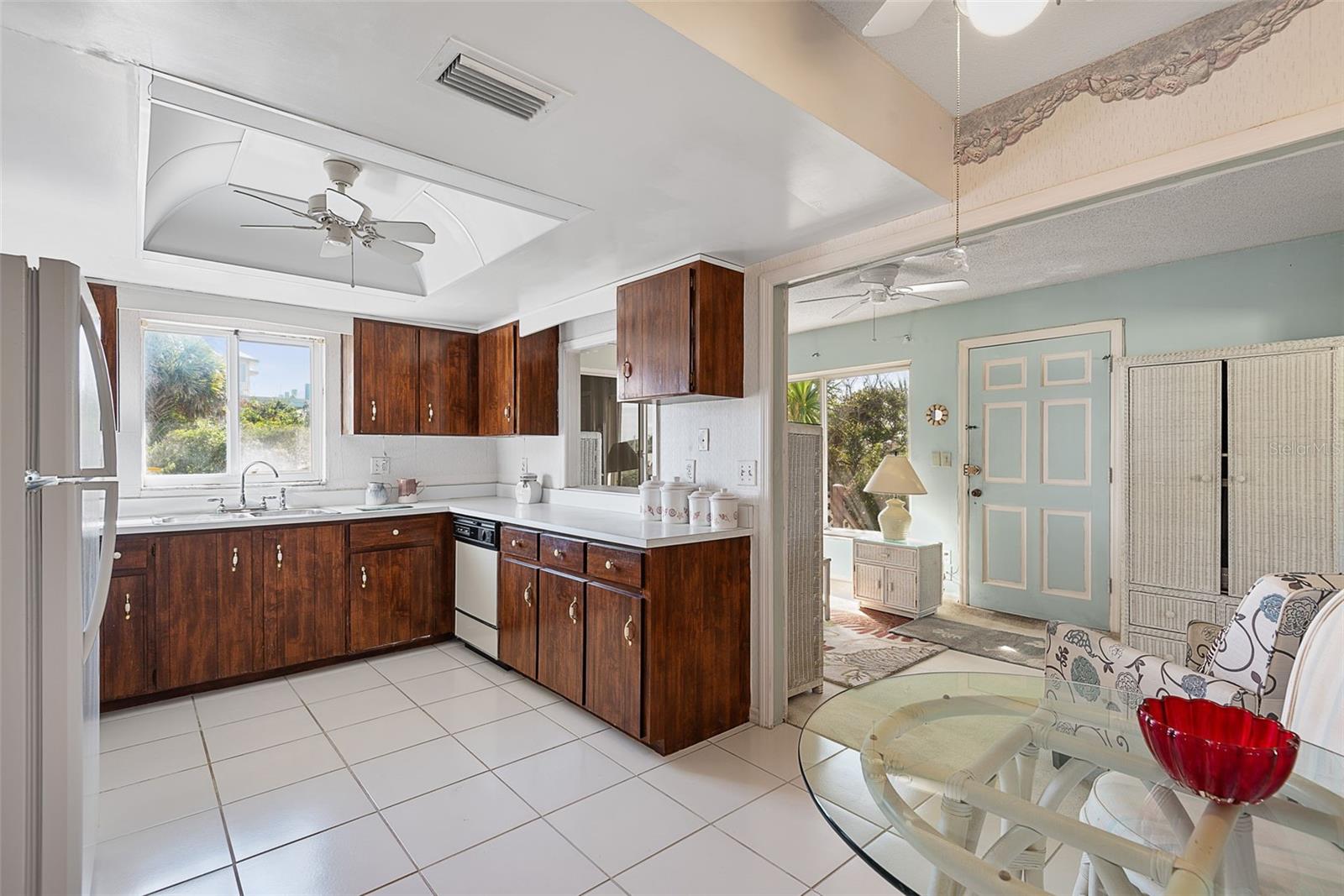 Image 10 of 58 For 2288 Central Avenue