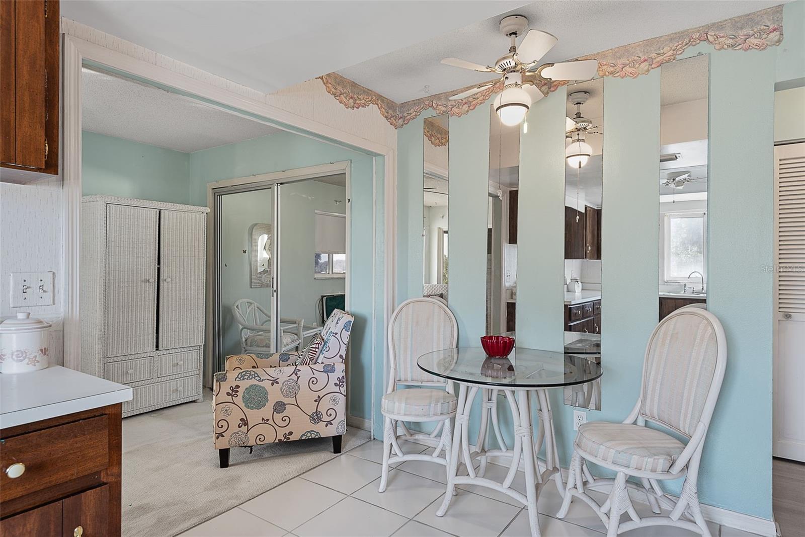 Image 16 of 58 For 2288 Central Avenue