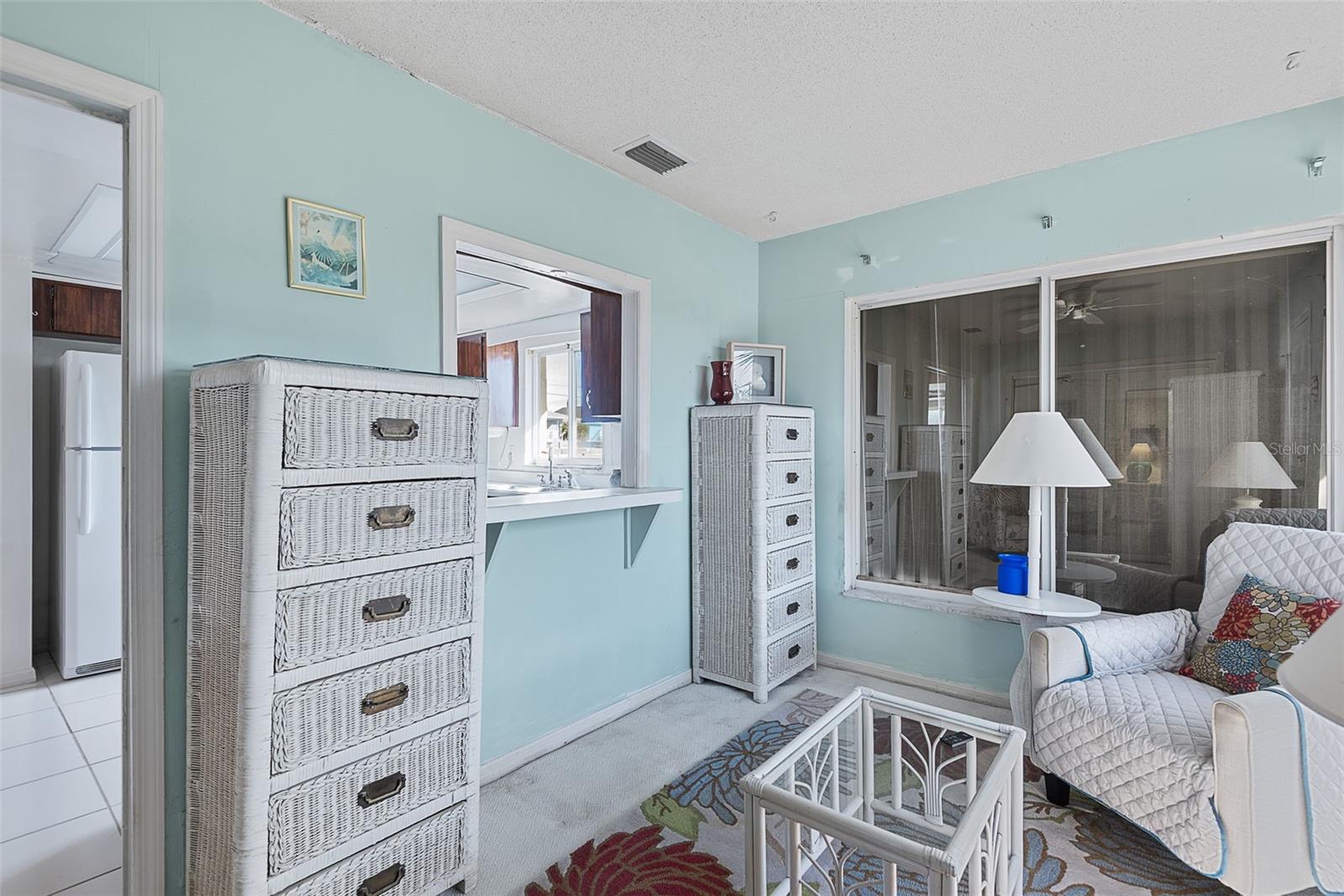 Image 19 of 58 For 2288 Central Avenue