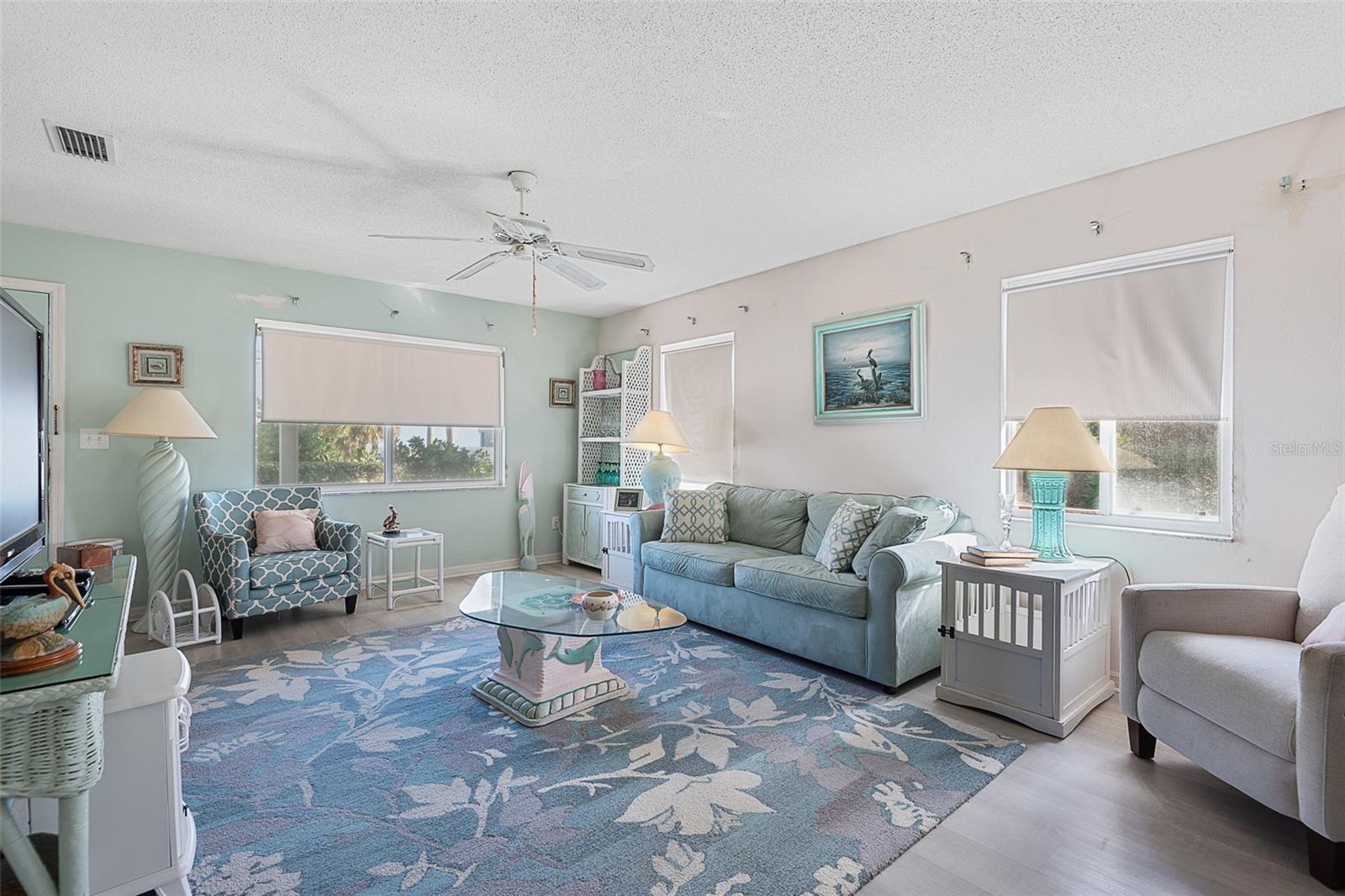 Image 8 of 58 For 2288 Central Avenue