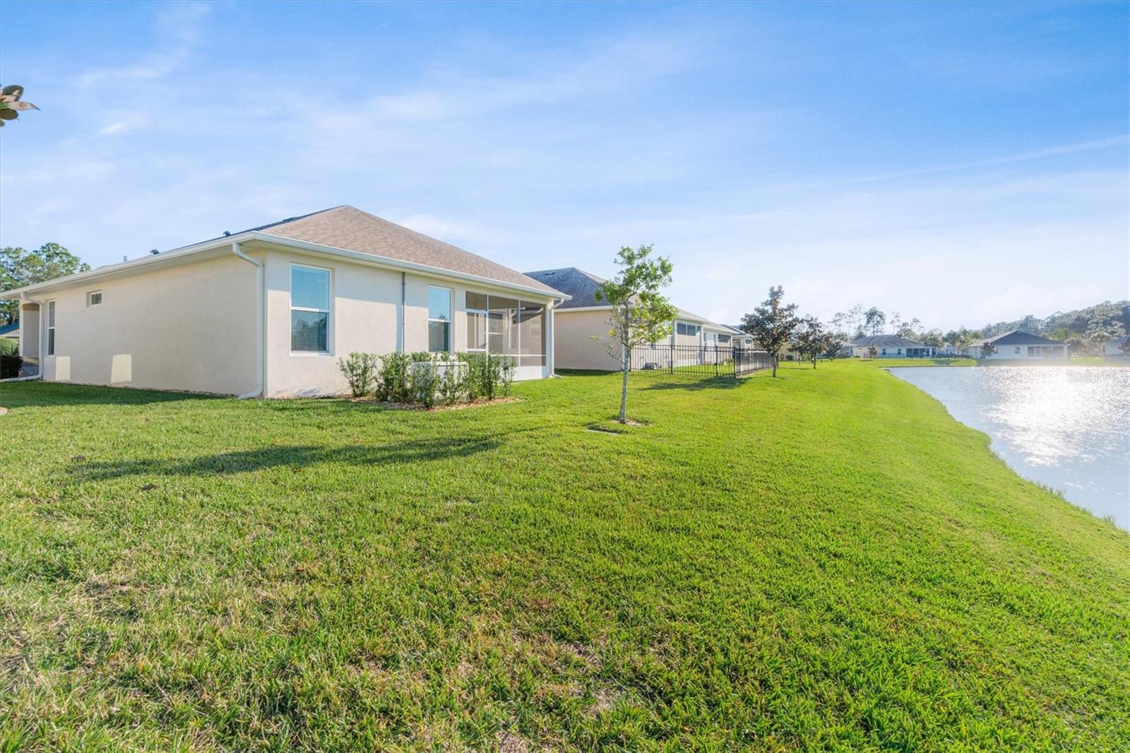 Image 43 of 56 For 76 Park Place Circle