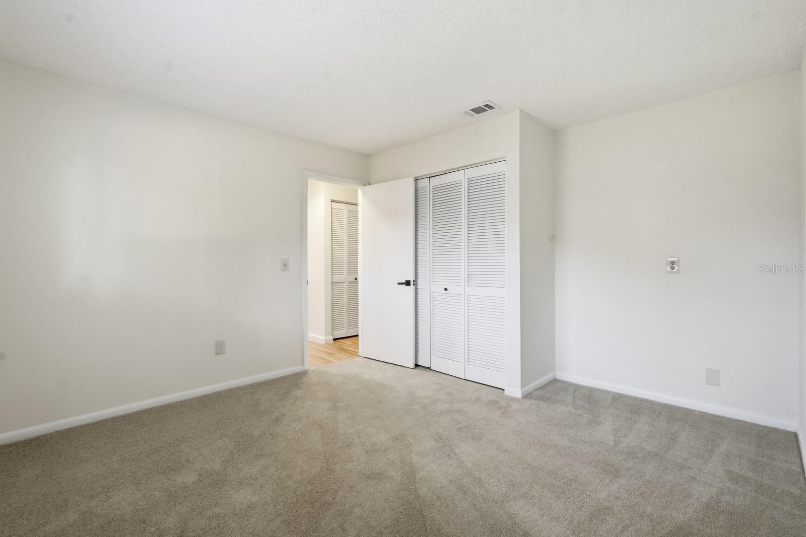 Image 27 of 44 For 100 Westbury Lane