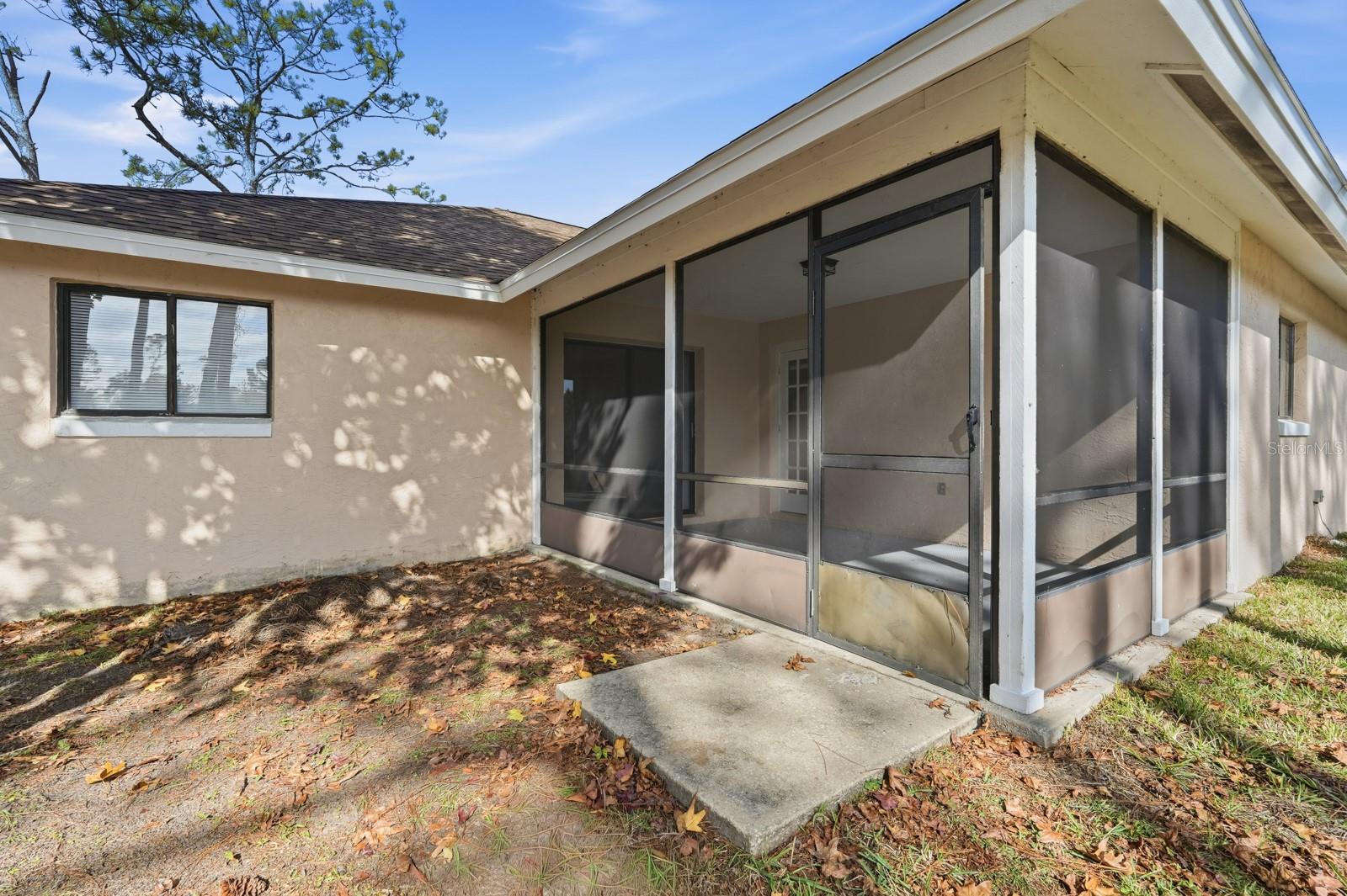 Image 37 of 44 For 100 Westbury Lane