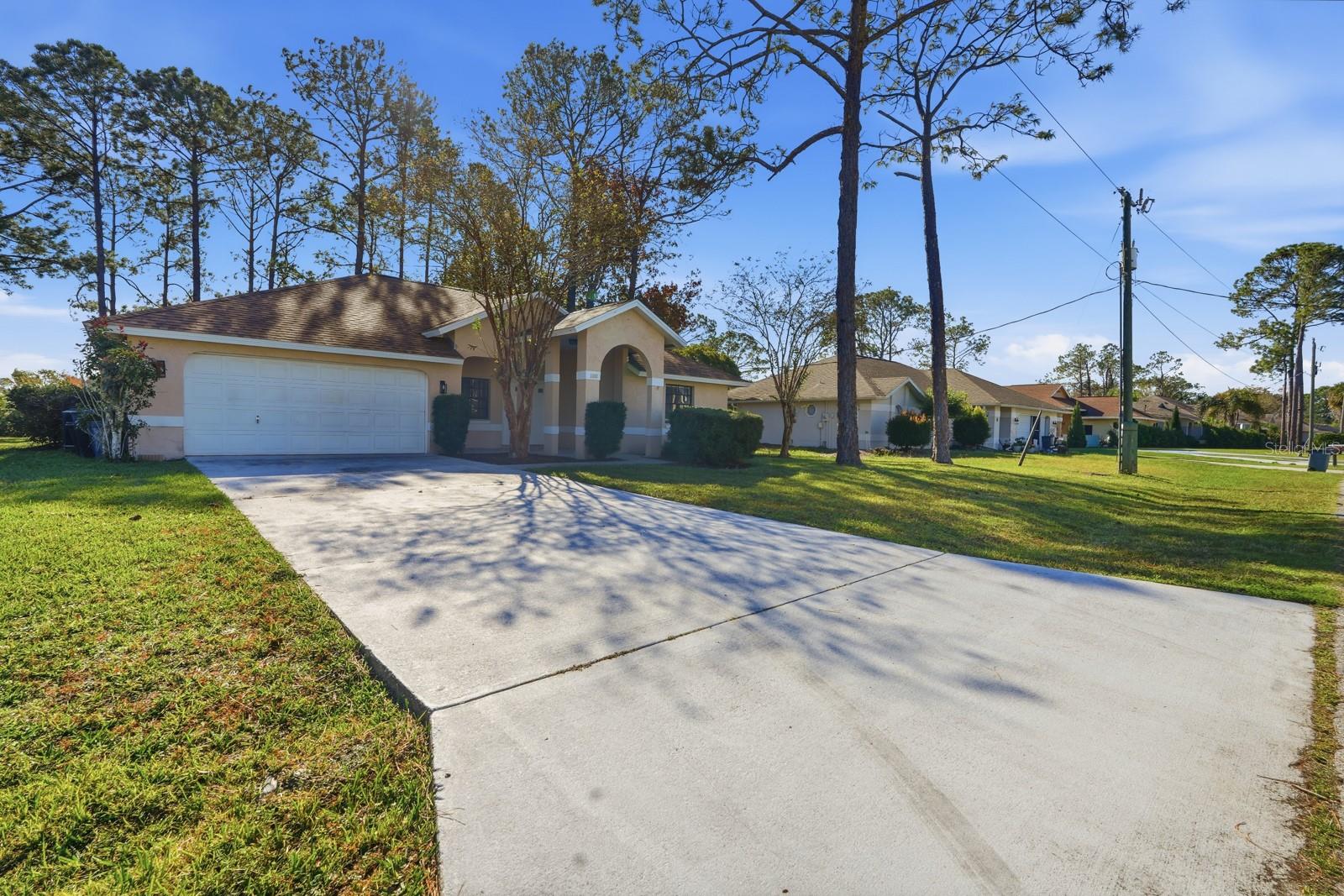 Image 42 of 44 For 100 Westbury Lane