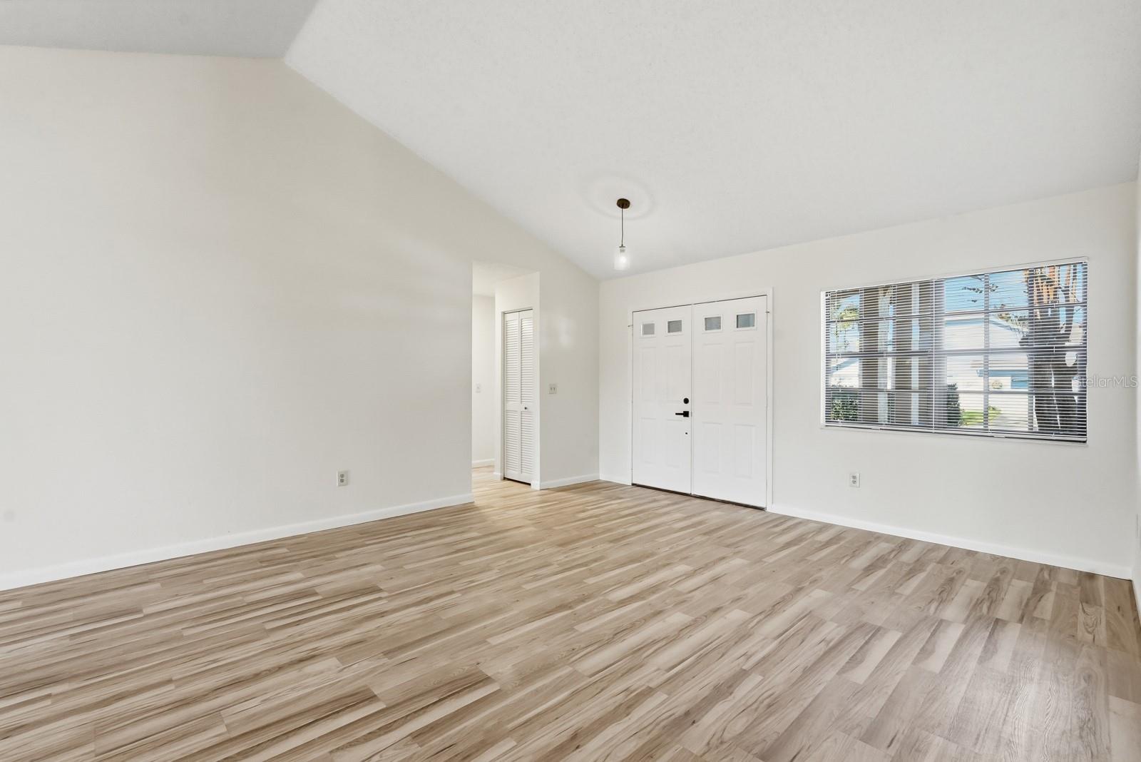 Image 9 of 44 For 100 Westbury Lane