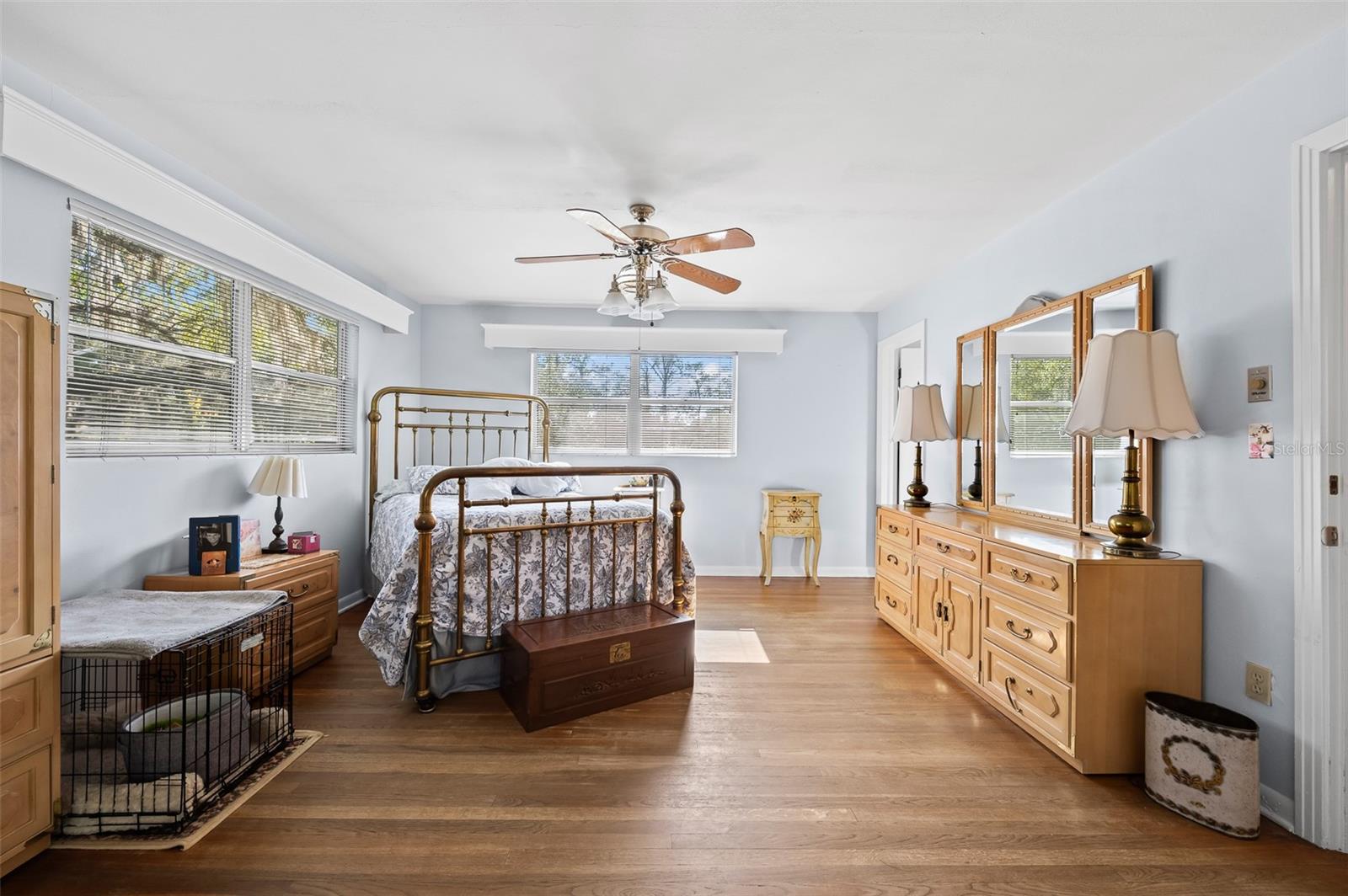 Image 17 of 39 For 2238 16th Avenue