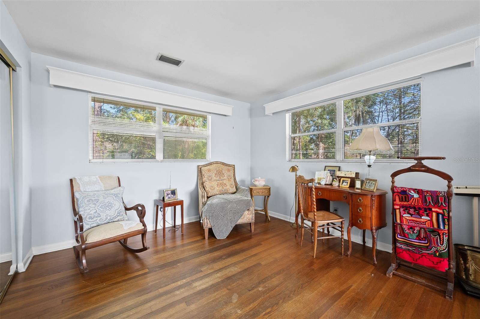 Image 19 of 39 For 2238 16th Avenue