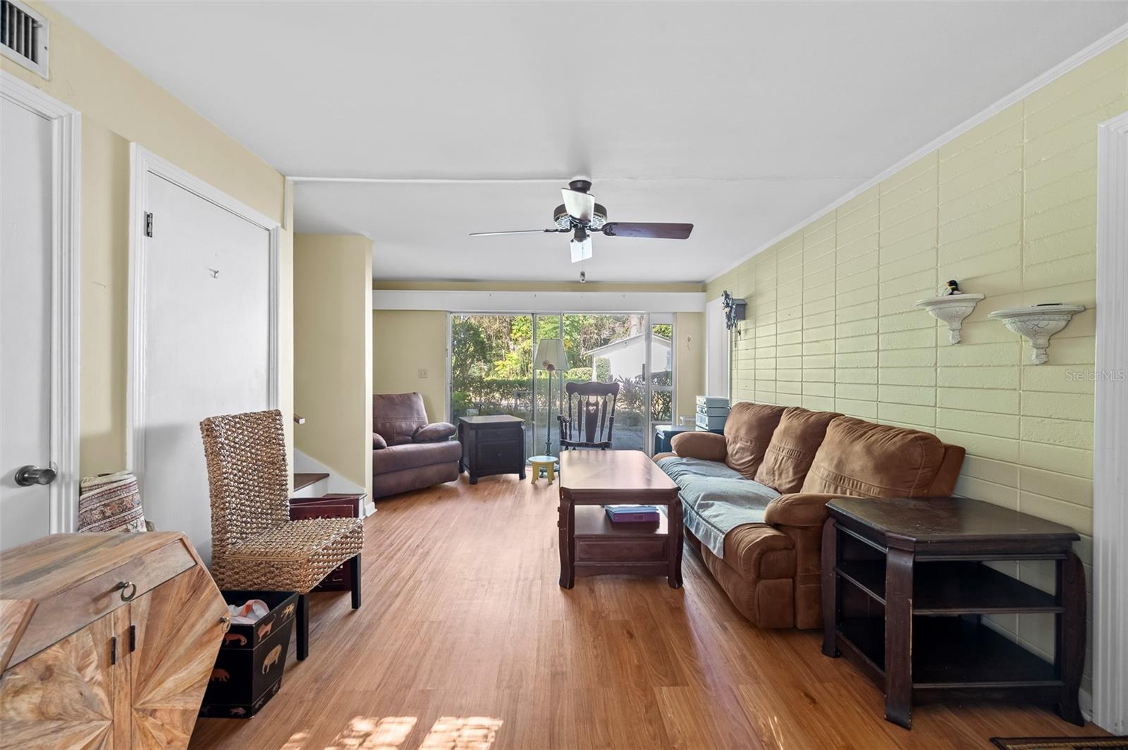 Image 28 of 39 For 2238 16th Avenue