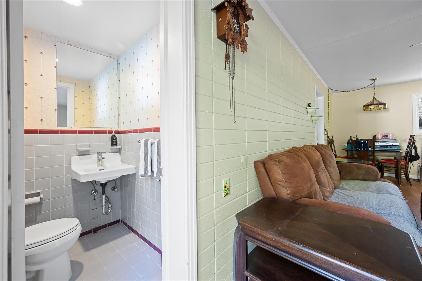 Image 29 of 39 For 2238 16th Avenue