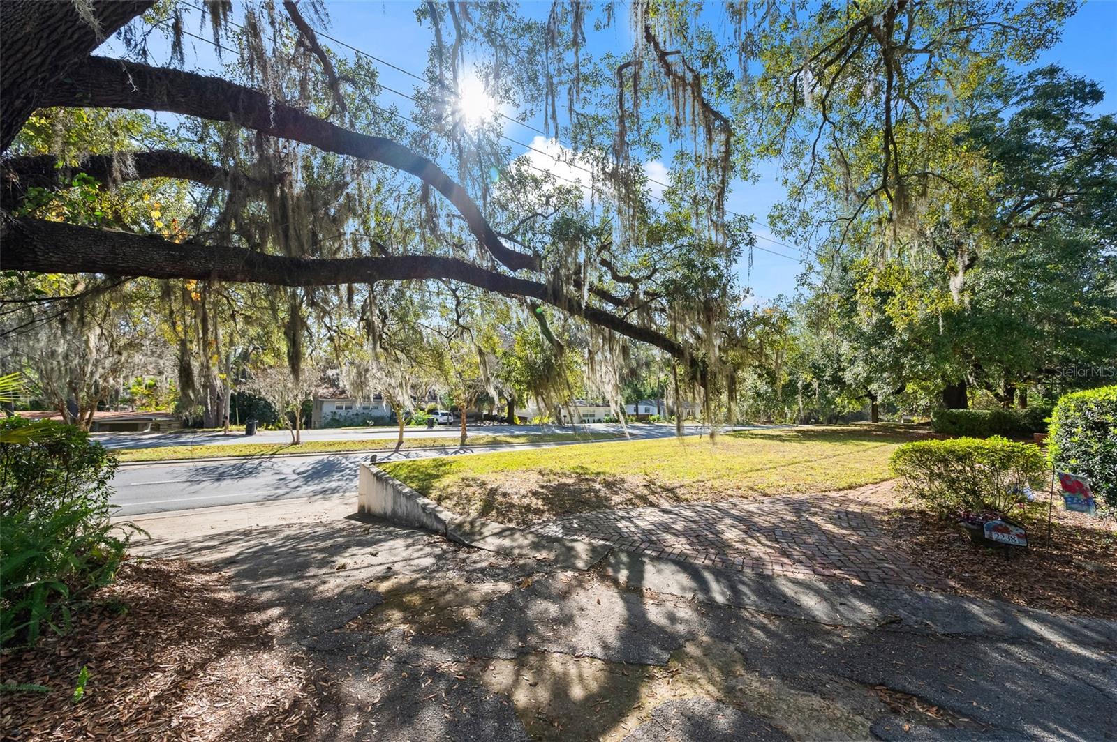 Image 6 of 39 For 2238 16th Avenue