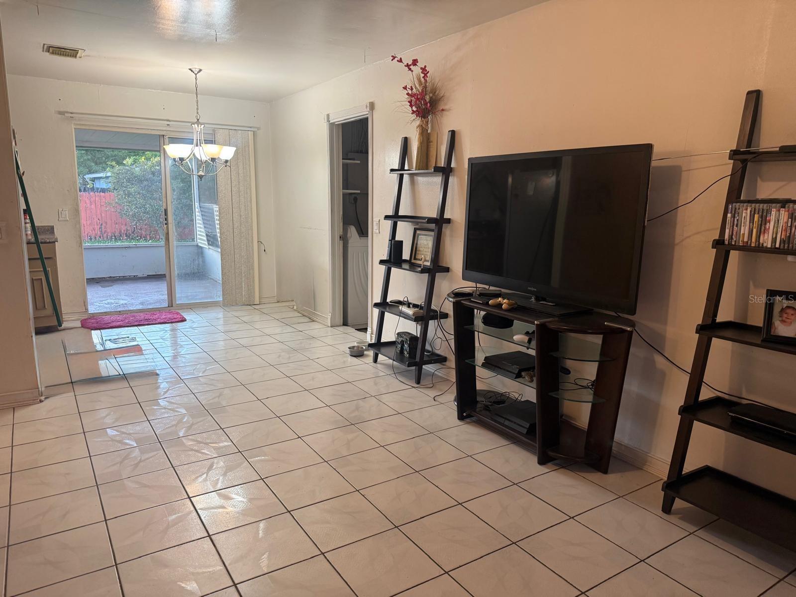 Image 2 of 11 For 5911 Barbados Way W