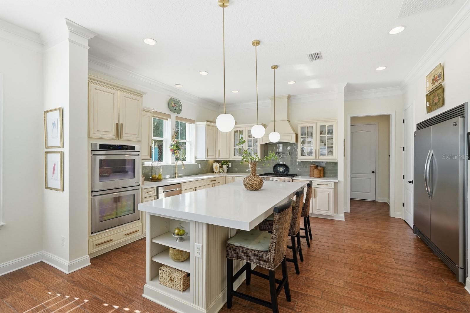 Image 13 of 96 For 31 Beach Haven Parkway