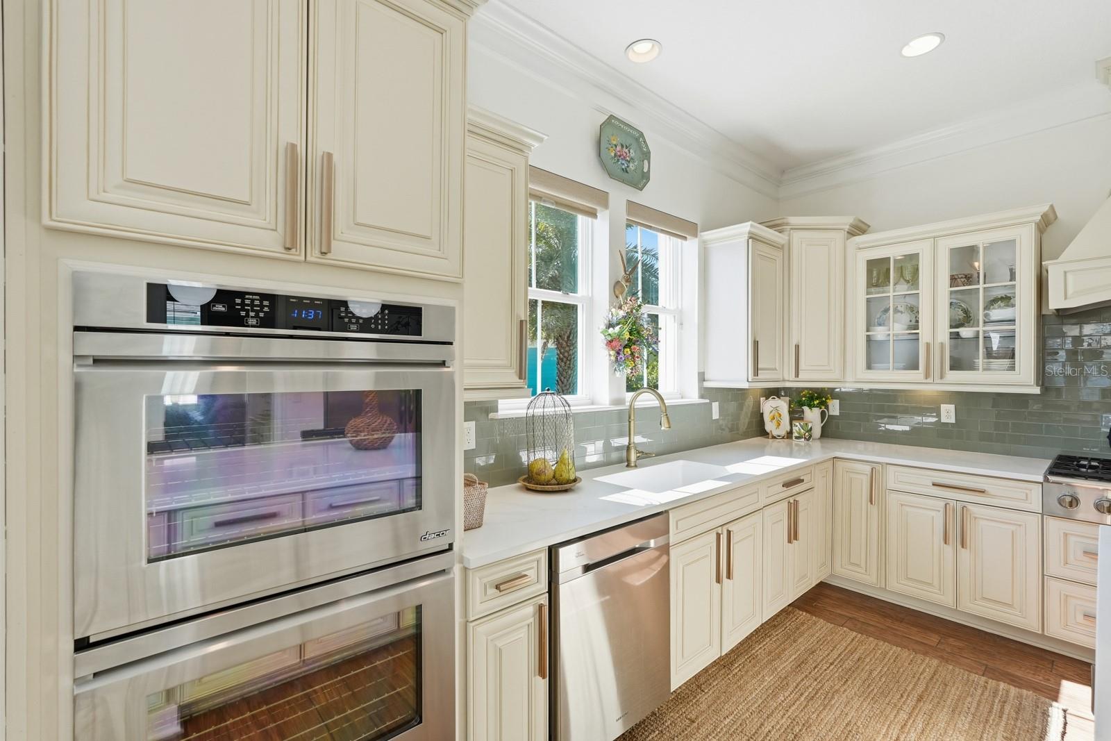 Image 18 of 96 For 31 Beach Haven Parkway