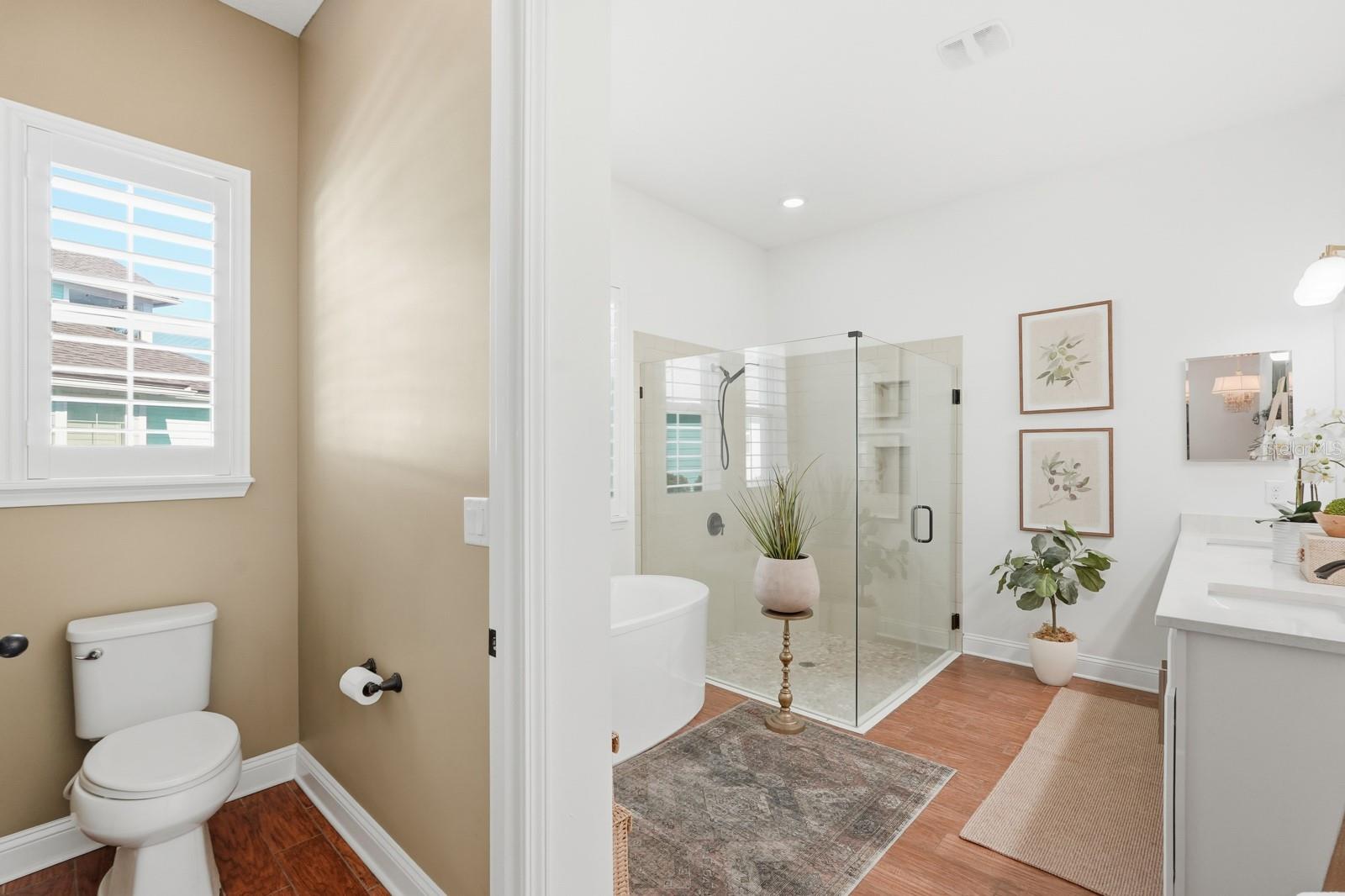 Image 27 of 96 For 31 Beach Haven Parkway