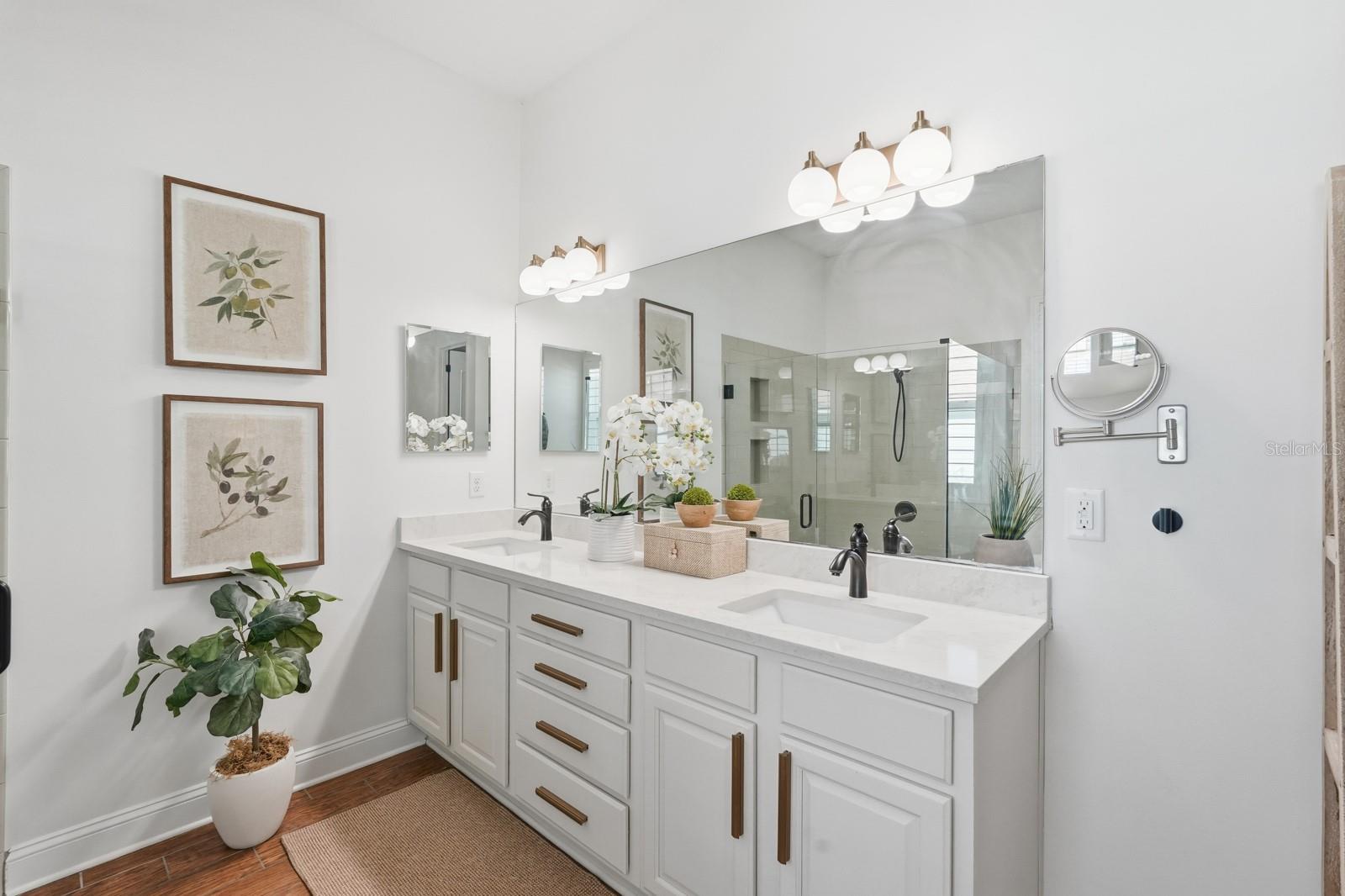 Image 30 of 96 For 31 Beach Haven Parkway