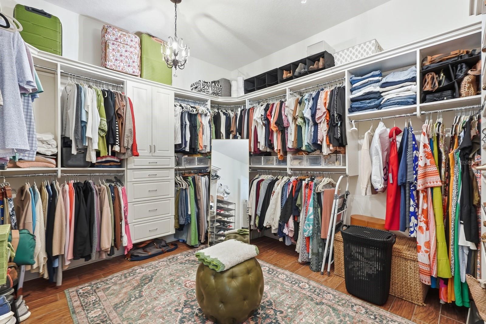 Image 32 of 96 For 31 Beach Haven Parkway