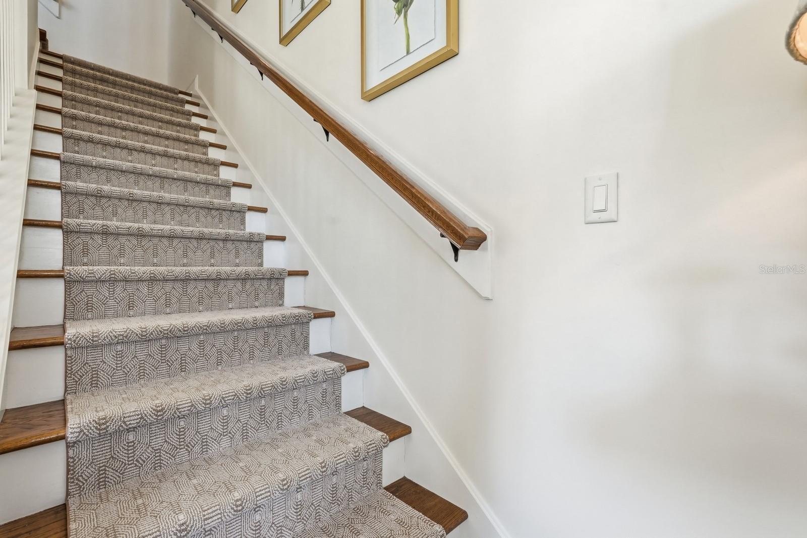 Image 41 of 96 For 31 Beach Haven Parkway