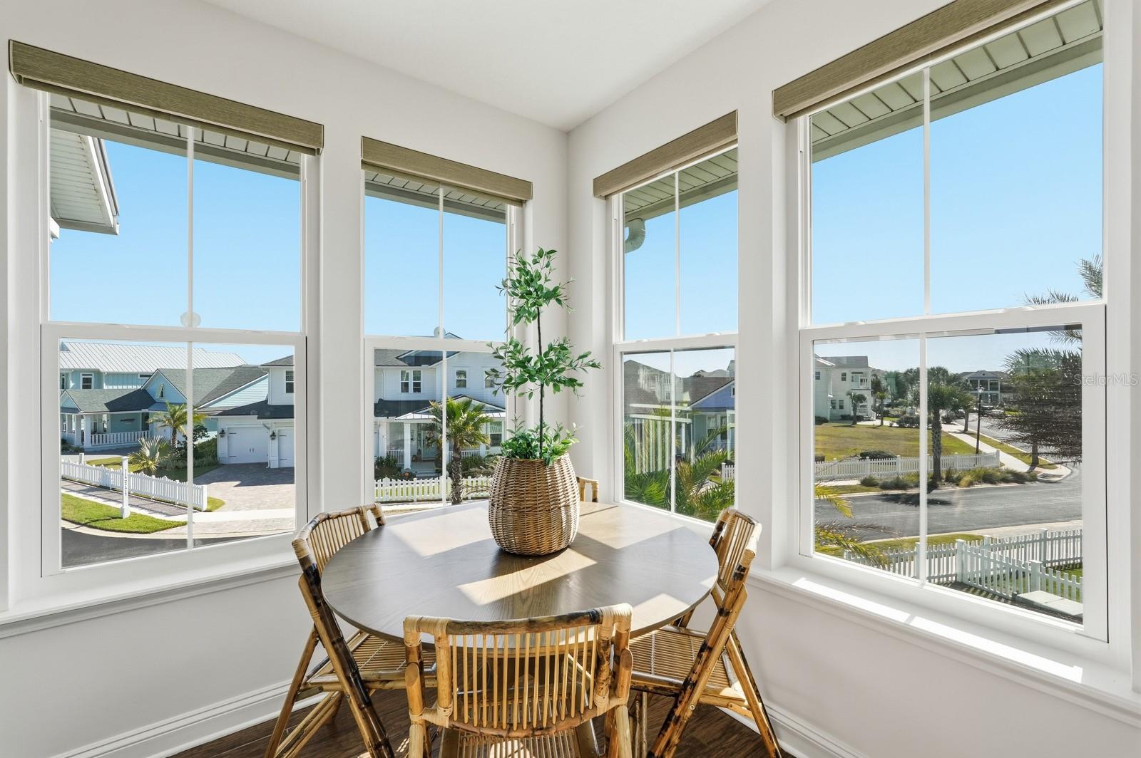 Image 46 of 96 For 31 Beach Haven Parkway