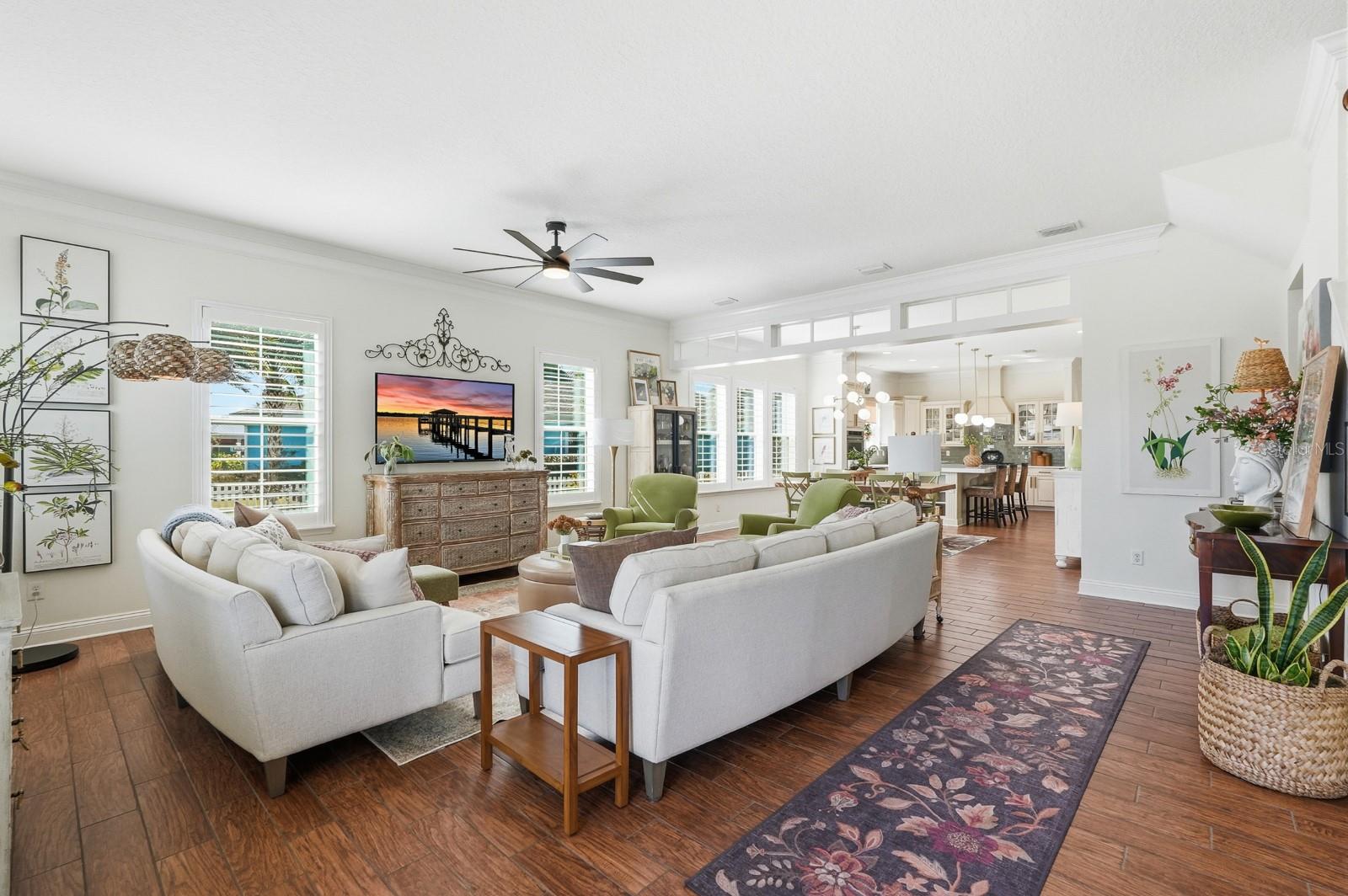 Image 6 of 96 For 31 Beach Haven Parkway