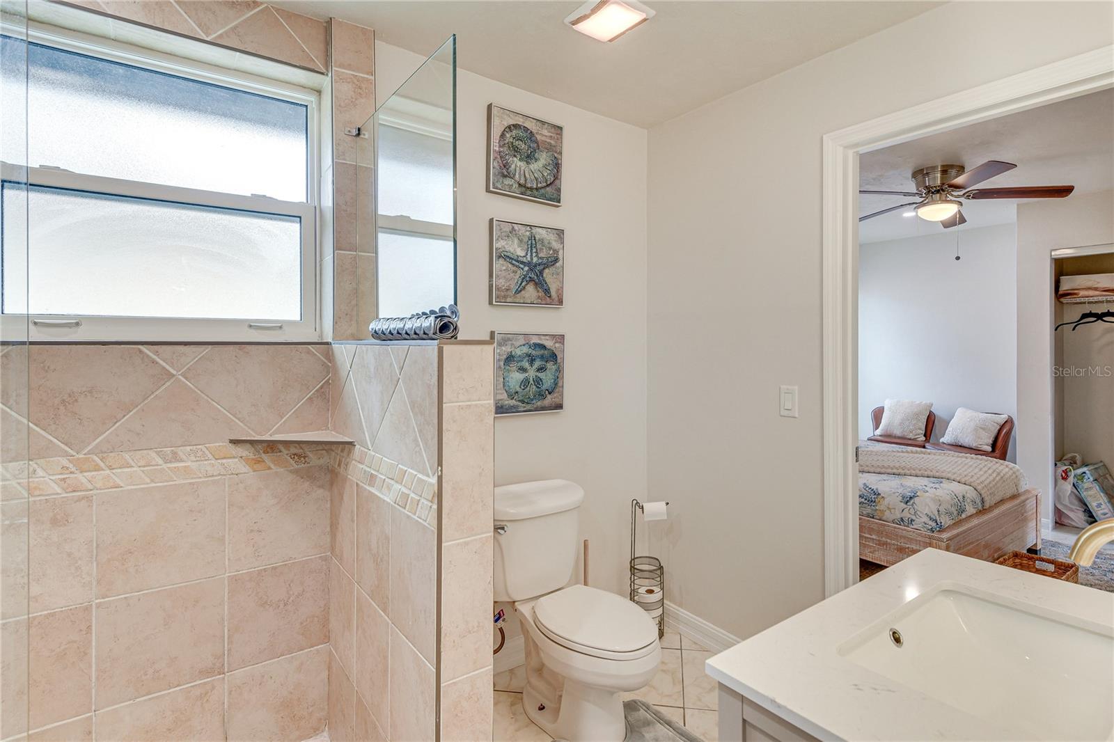 Image 24 of 47 For 572 Magnolia Avenue