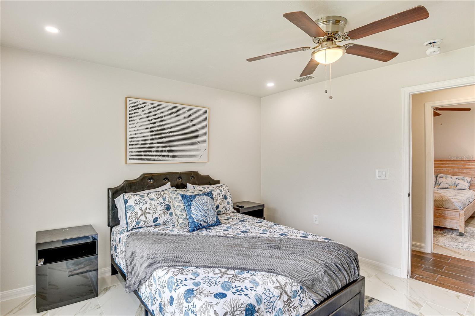 Image 25 of 47 For 572 Magnolia Avenue