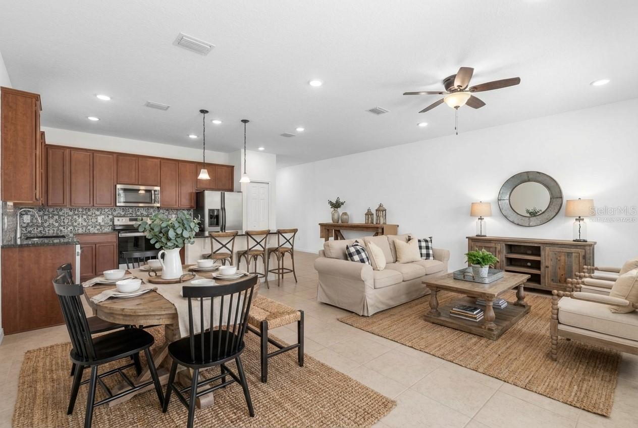 Image 2 of 59 For 3 Oakleaf Way