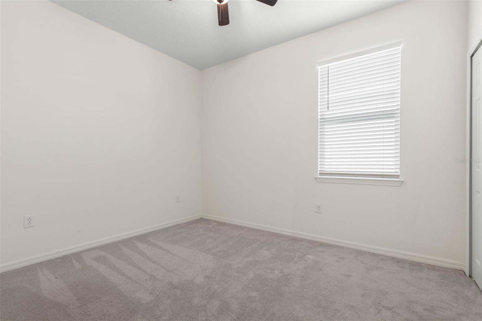 Image 30 of 59 For 3 Oakleaf Way