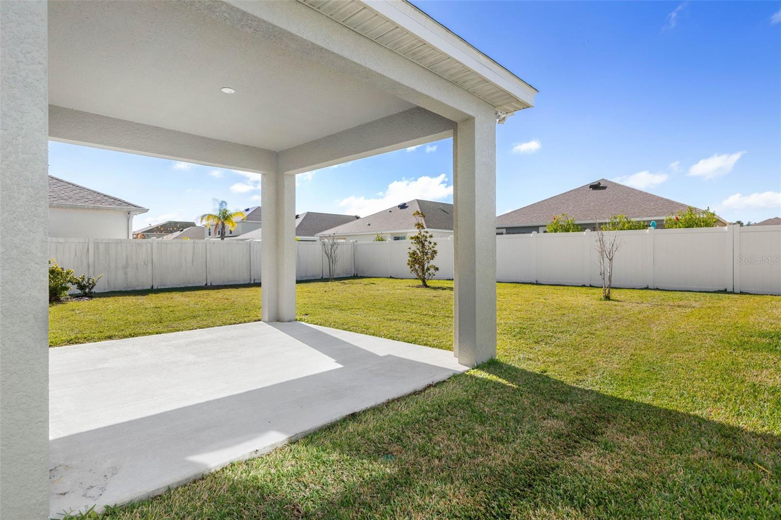 Image 36 of 59 For 3 Oakleaf Way