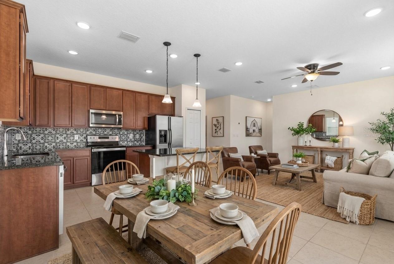 Image 4 of 59 For 3 Oakleaf Way