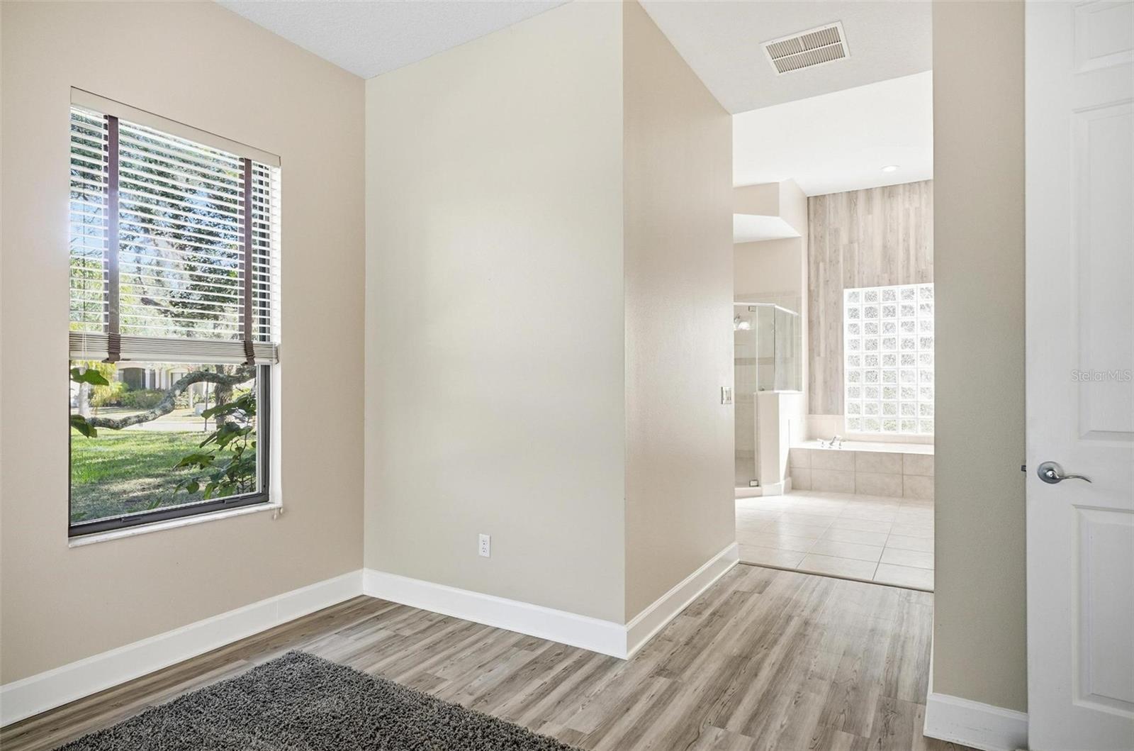 Image 17 of 99 For 23 Village Parkway