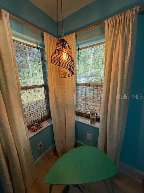 Image 33 of 59 For 7 Federal Lane