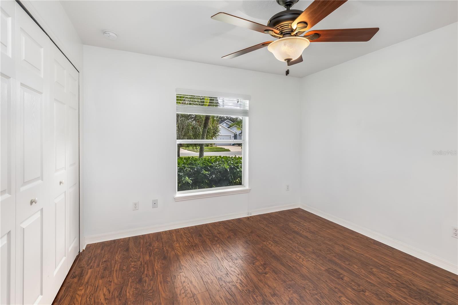 Image 16 of 27 For 6820 Amici Court