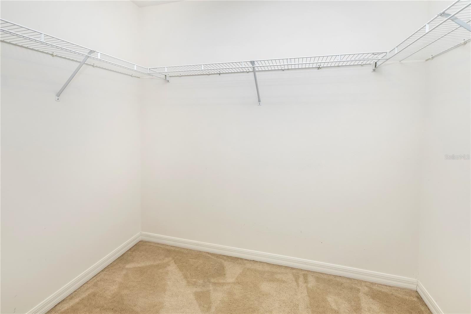 Image 18 of 27 For 6820 Amici Court