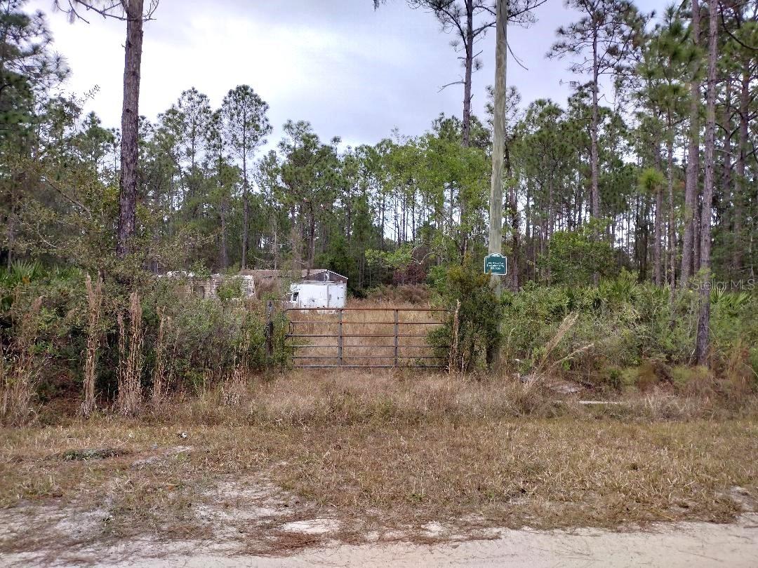 Image 8 of 8 For 4374 Clove Avenue