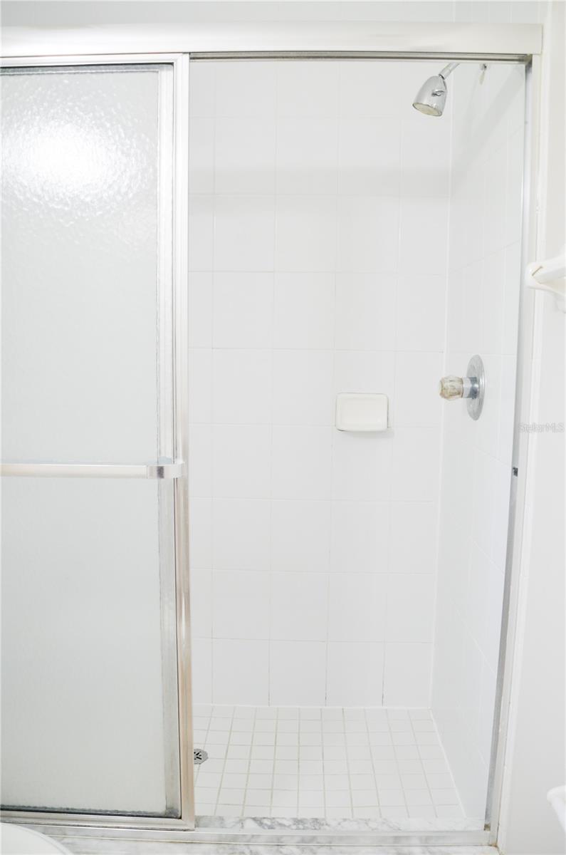 Image 20 of 24 For 33 Pine Haven Drive B