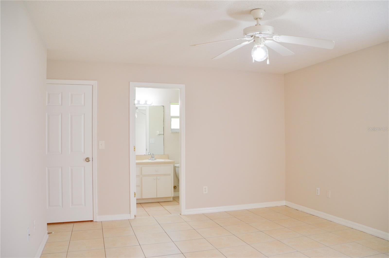 Image 4 of 24 For 33 Pine Haven Drive B