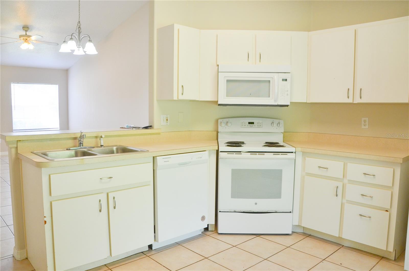 Image 6 of 24 For 33 Pine Haven Drive B