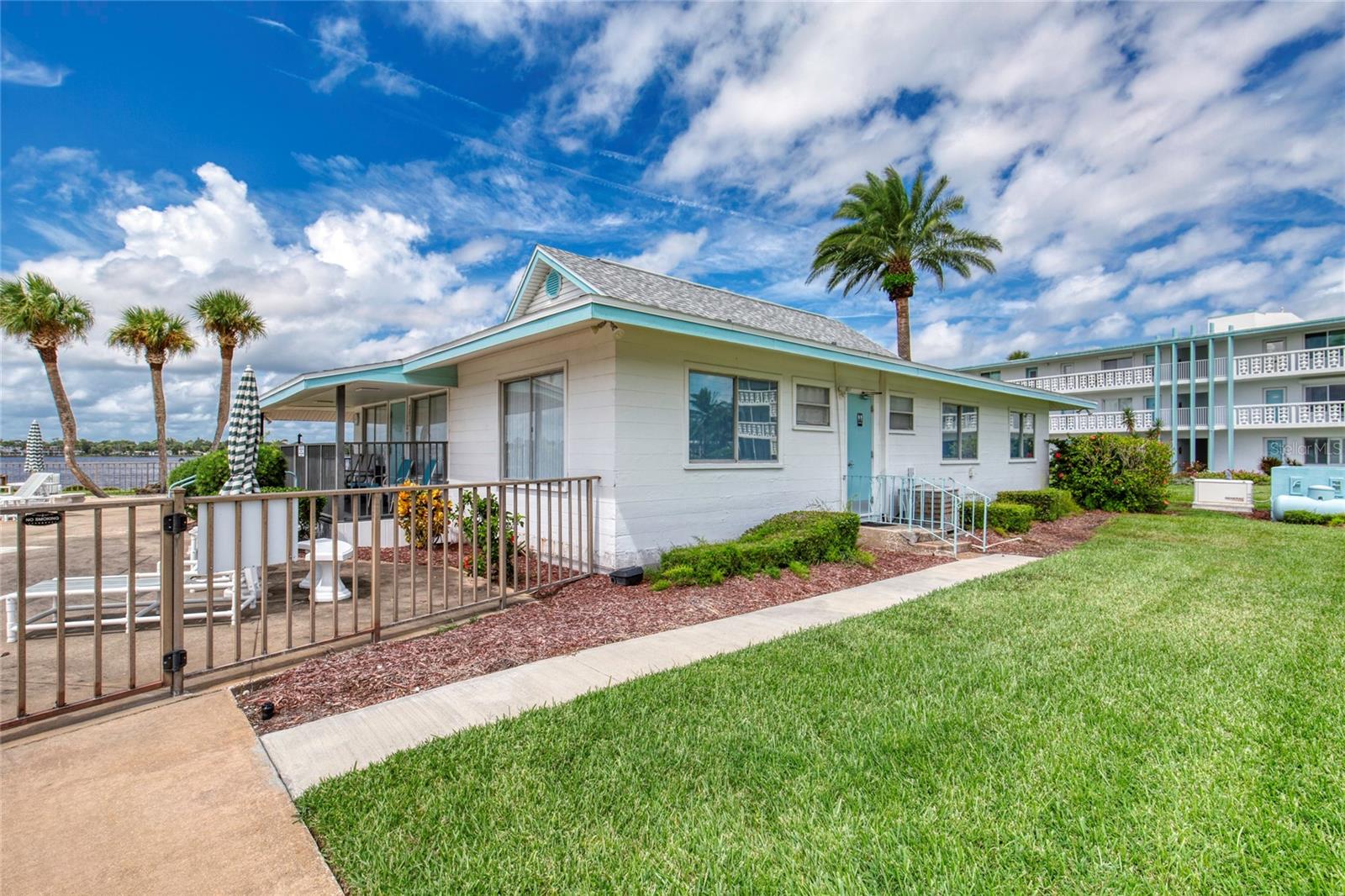 Image 24 of 53 For 3013 Halifax Avenue B3