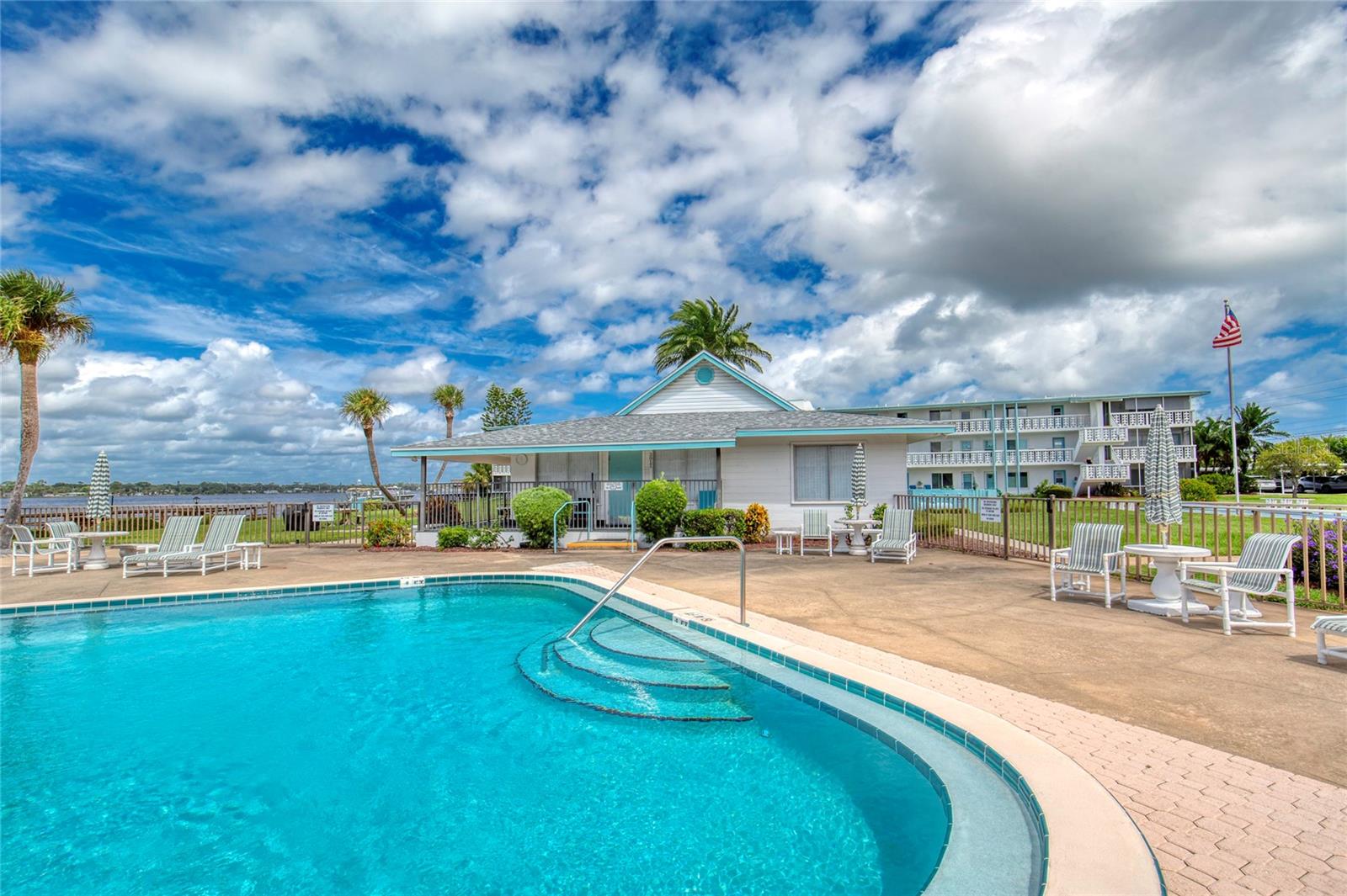 Image 27 of 53 For 3013 Halifax Avenue B3