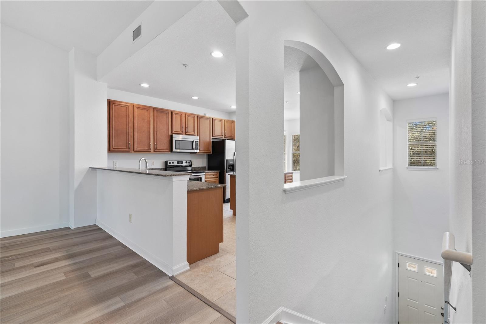 Image 20 of 60 For 215 Bayberry Circle 605