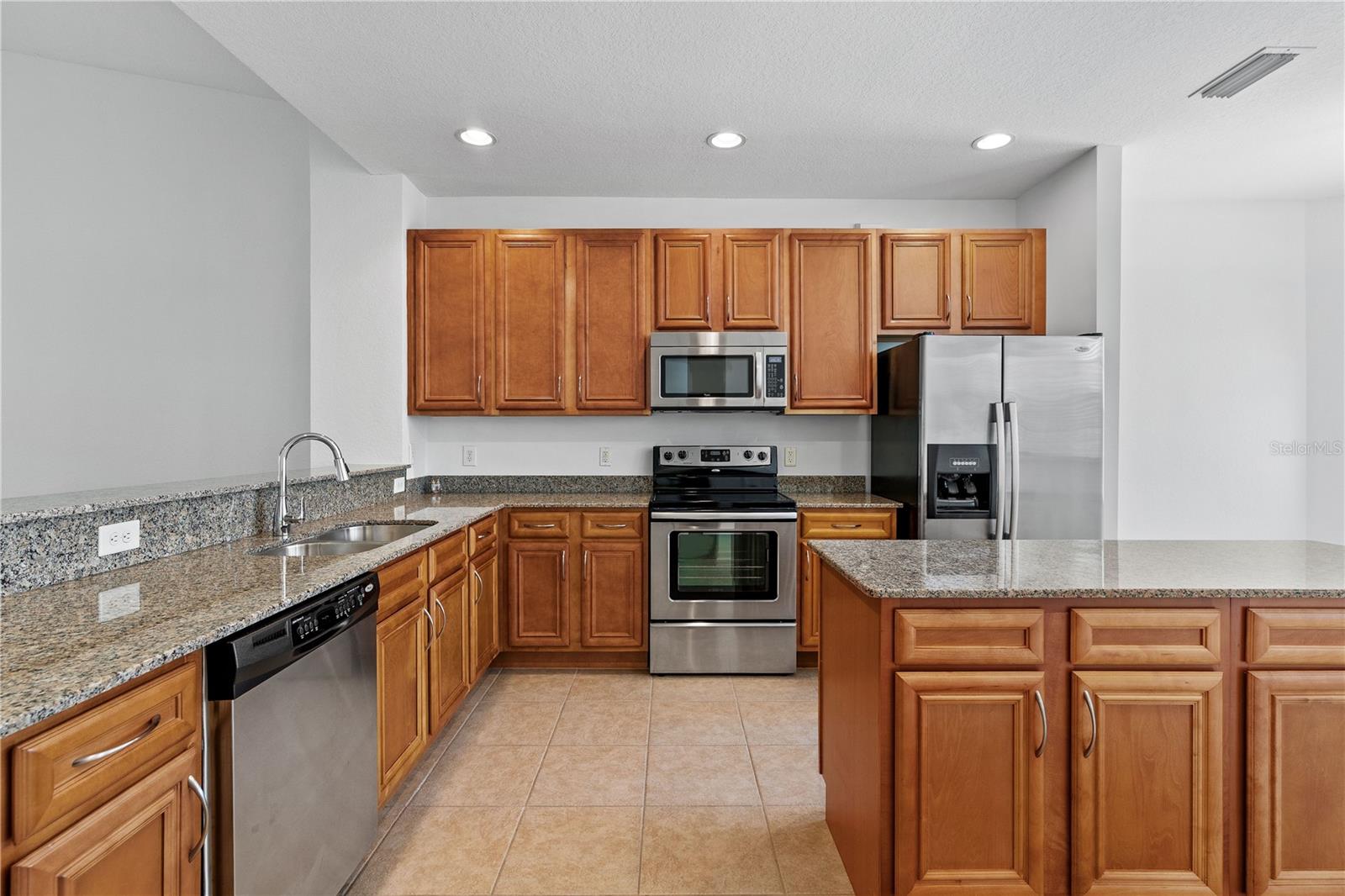 Image 23 of 60 For 215 Bayberry Circle 605