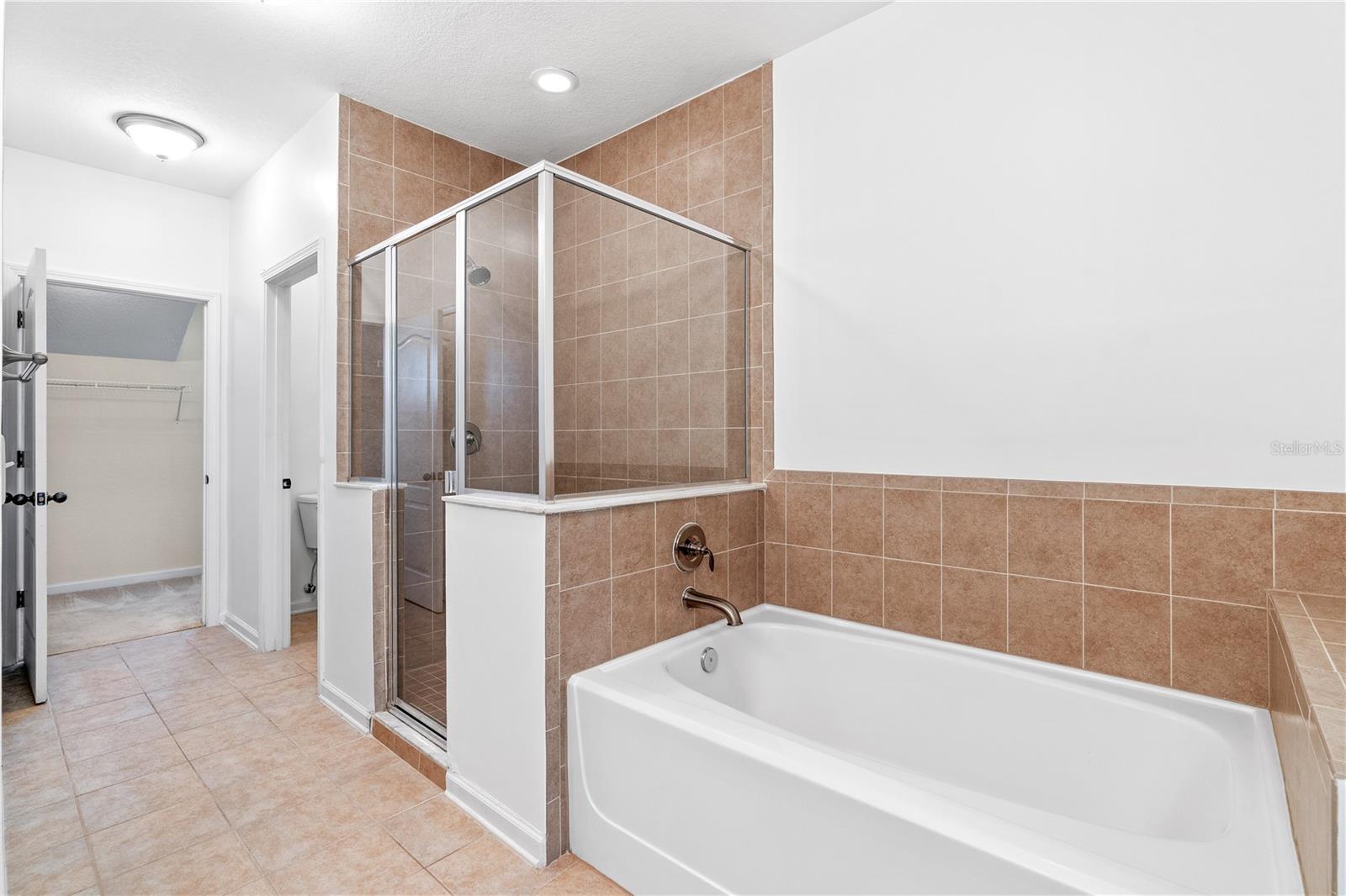 Image 34 of 60 For 215 Bayberry Circle 605