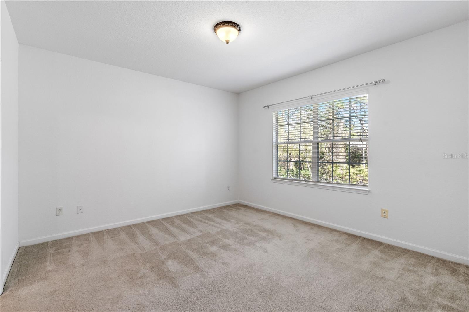 Image 36 of 60 For 215 Bayberry Circle 605