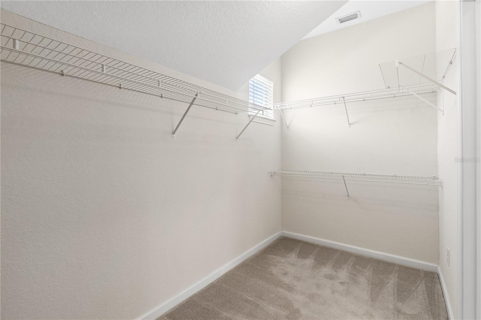 Image 38 of 60 For 215 Bayberry Circle 605