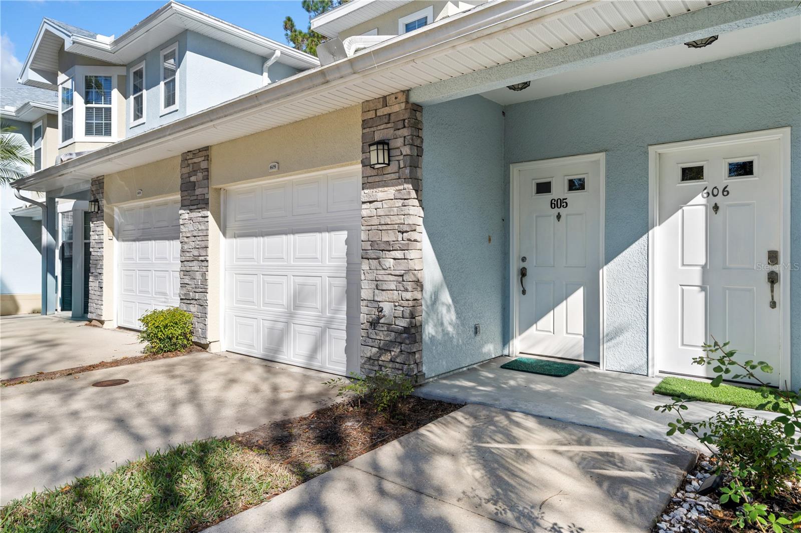 Image 4 of 60 For 215 Bayberry Circle 605