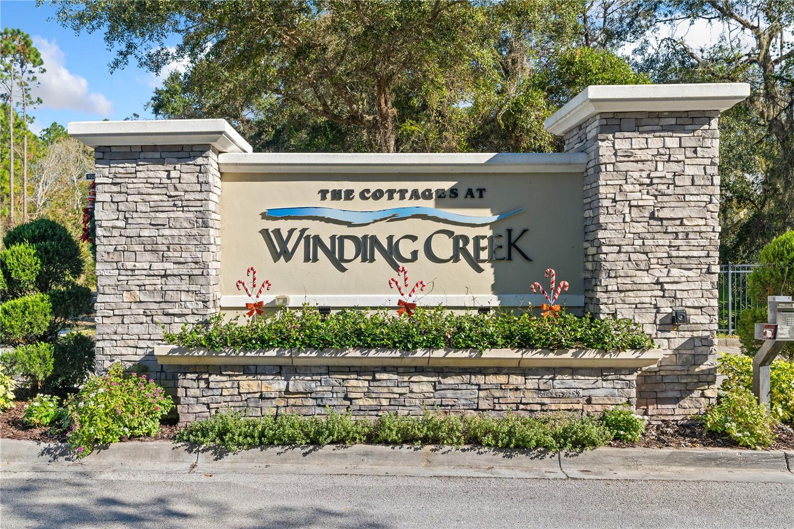 Image 50 of 60 For 215 Bayberry Circle 605